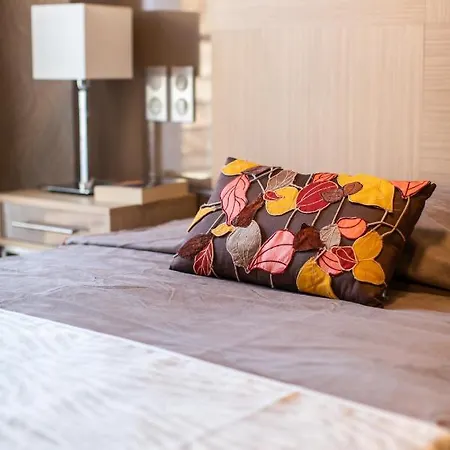 Zenao Lägenhetshotell Fréjus