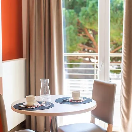 Zenao Apartahotel 4*