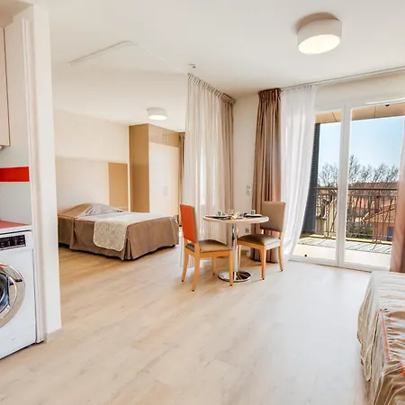 Lägenhetshotell Zenao 3*