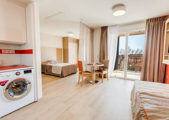 アパートホテル Zenao 3*